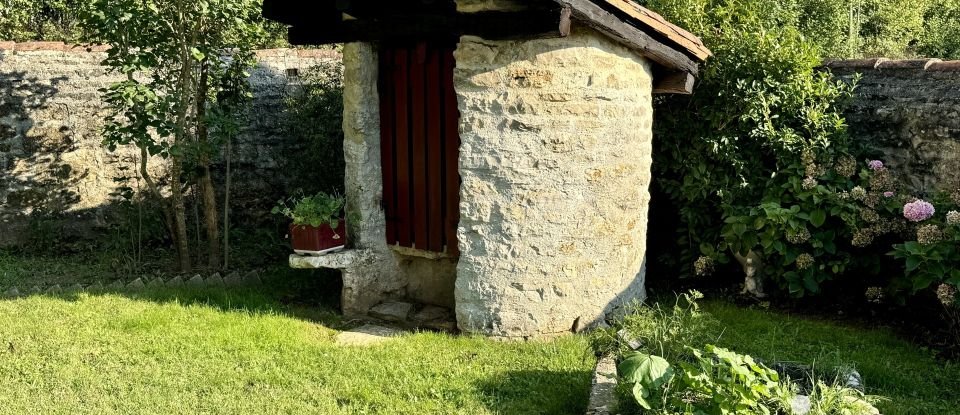 Traditional house 5 rooms of 187 m² in Balaguier-d'Olt (12260)