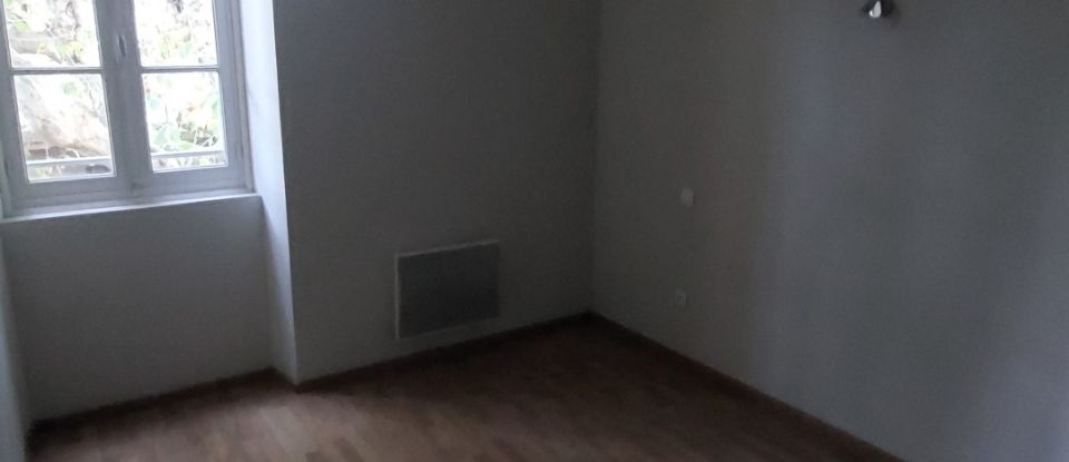 Appartement 3 pièces de 66 m² à Nîmes (30000)