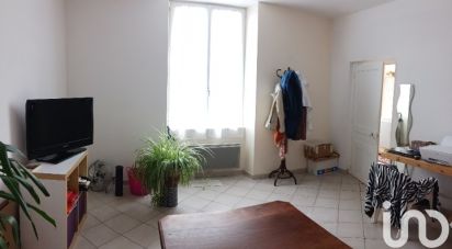 House 5 rooms of 93 m² in Faye-l'Abbesse (79350)