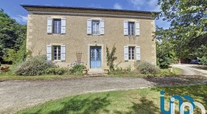 Mansion 7 rooms of 233 m² in Fleurance (32500)