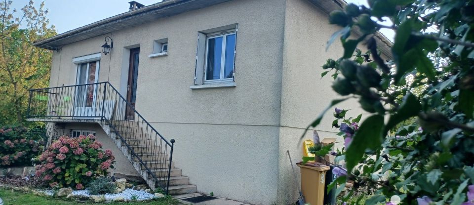 Maison 4 pièces de 100 m² à Coutras (33230)