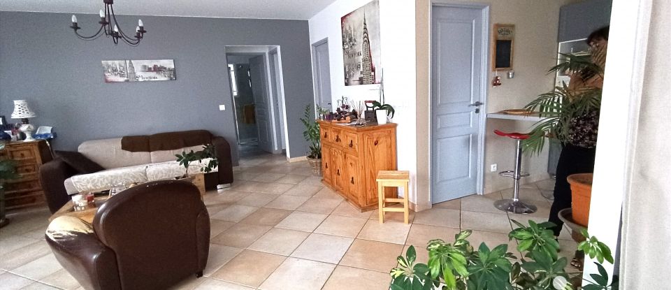 House 3 rooms of 74 m² in Champtercier (04660)