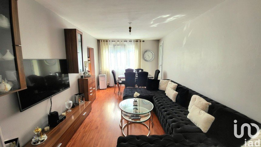 Apartment 4 rooms of 72 m² in Orléans (45100)