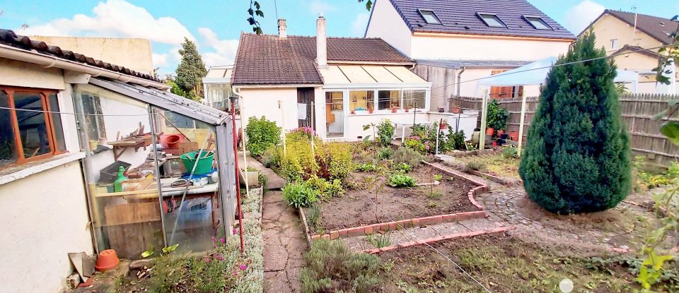 House 3 rooms of 54 m² in Fontenay-le-Fleury (78330)