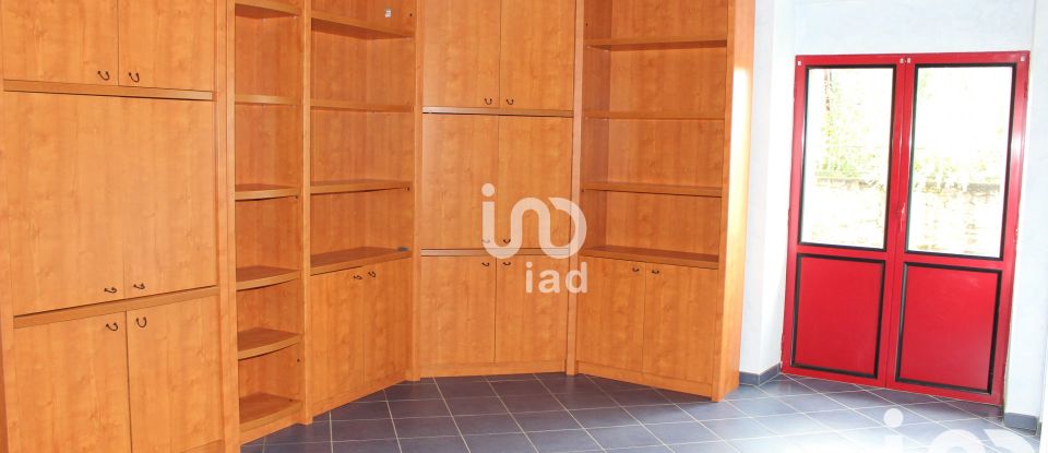 Maison 8 pièces de 180 m² à Moulay (53100)