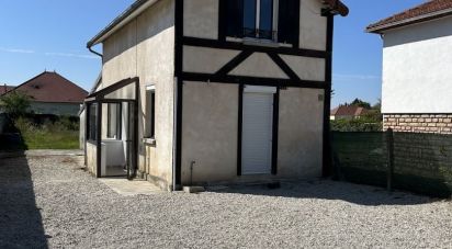 House 4 rooms of 78 m² in Saint-Parres-lès-Vaudes (10260)