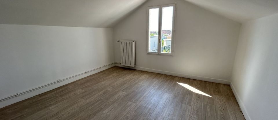 House 4 rooms of 78 m² in Saint-Parres-lès-Vaudes (10260)