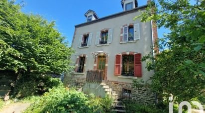 Mansion 7 rooms of 170 m² in Saint-Lô (50000)