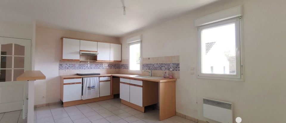 Maison 4 pièces de 102 m² à Maintenon (28130)