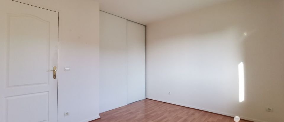 Maison 4 pièces de 102 m² à Maintenon (28130)