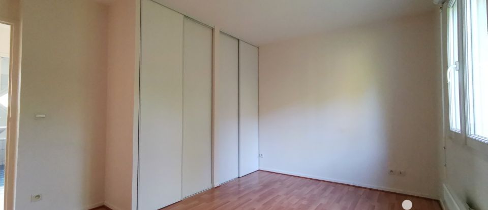 Maison 4 pièces de 102 m² à Pierres (28130)