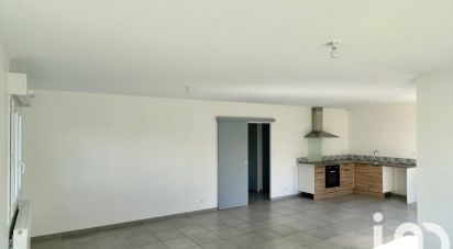 Pavilion 4 rooms of 96 m² in La Barre-de-Semilly (50810)