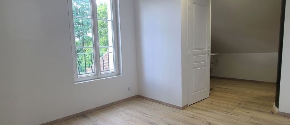 Maison 3 pièces de 140 m² à Saint-Mards-en-Othe (10160)