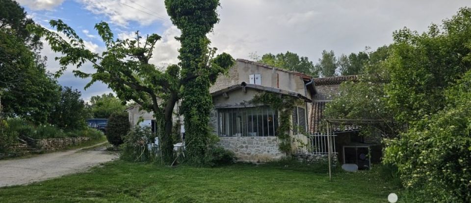 Maison de campagne 12 pièces de 336 m² à Chabrillan (26400)