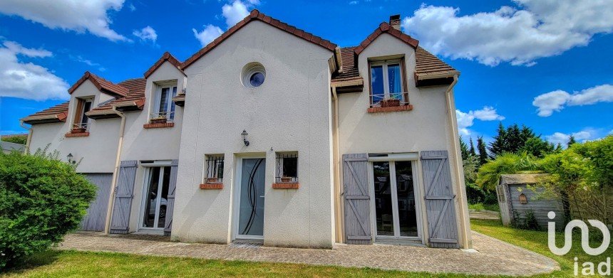 Maison 8 pièces de 200 m² à Morainvilliers (78630)