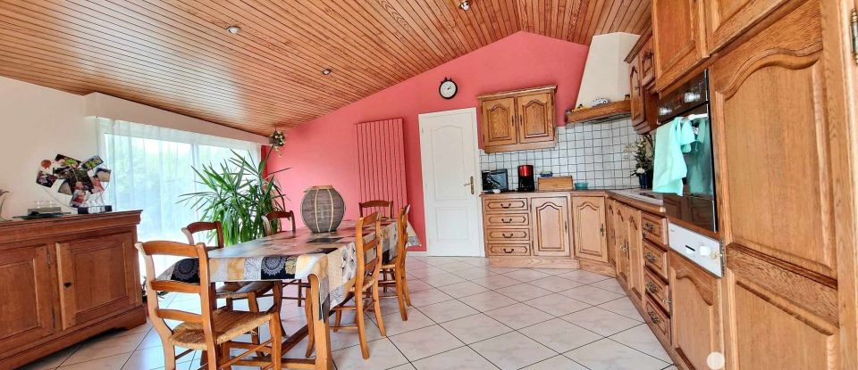 House 5 rooms of 135 m² in La Merlatière (85140)