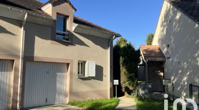 Town house 4 rooms of 84 m² in Bailly-Romainvilliers (77700)