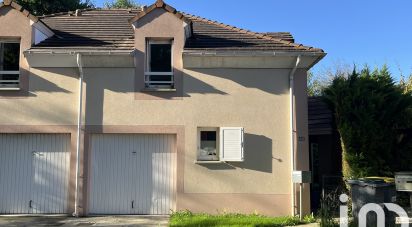 Town house 4 rooms of 84 m² in Bailly-Romainvilliers (77700)