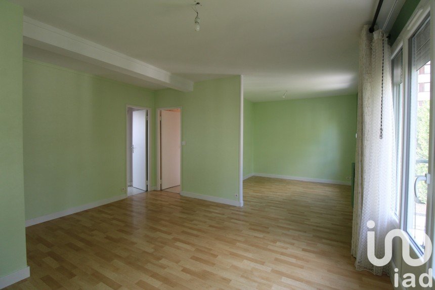 Apartment 5 rooms of 78 m² in Le Mans (72000)