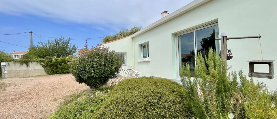 House 5 rooms of 109 m² in Saint-Gilles-Croix-de-Vie (85800)