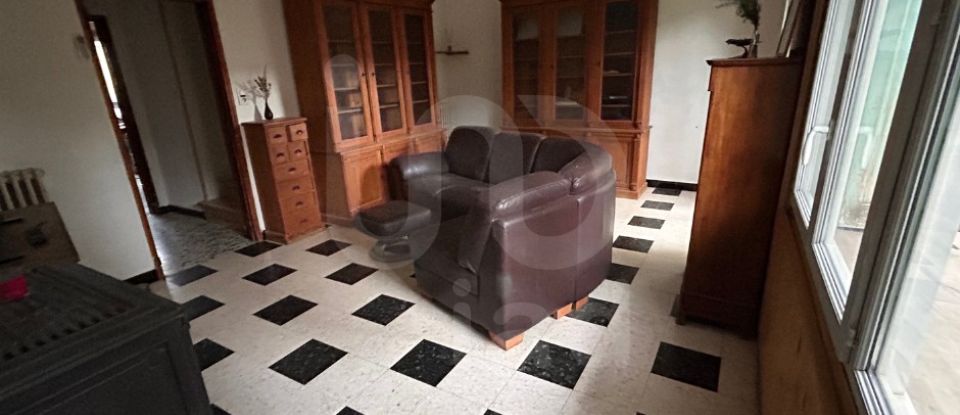 House 5 rooms of 130 m² in Rognonas (13870)