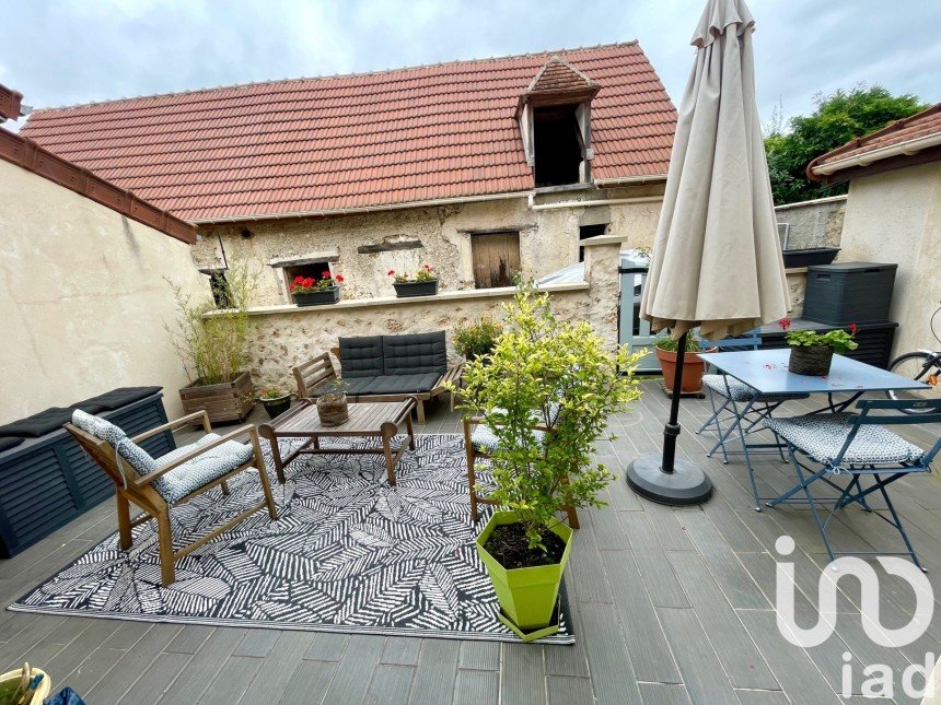 House 3 rooms of 90 m² in Jouars-Pontchartrain (78760)