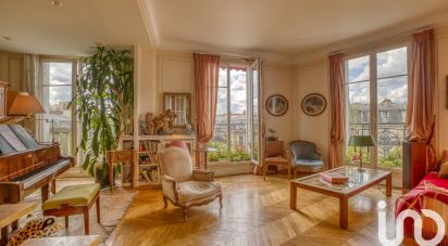 Duplex 7 rooms of 150 m² in Paris (75016)