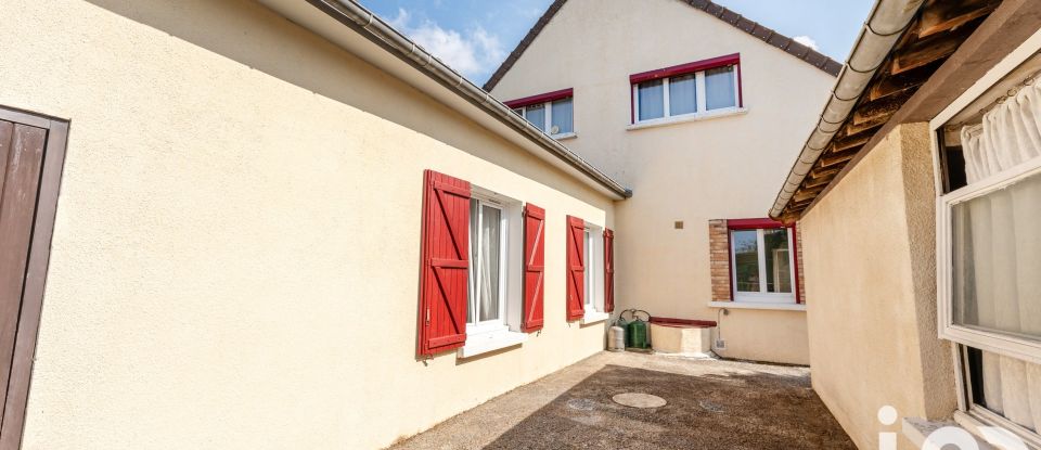 Maison 7 pièces de 163 m² à Soissons (02200)