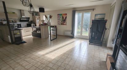 House 7 rooms of 135 m² in Saulcet (03500)