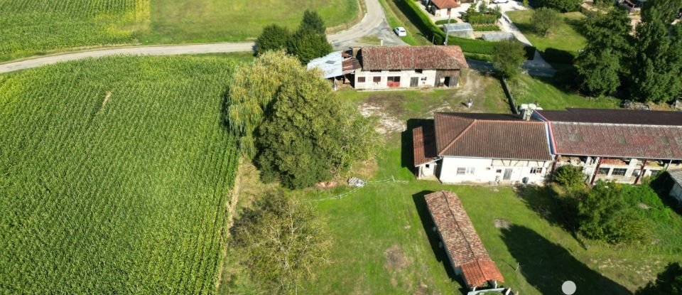 Ferme 2 pièces de 77 m² à Polliat (01310)