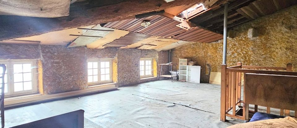 Maison de ville 4 pièces de 70 m² à Saint-Genest-Lerpt (42530)