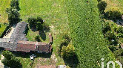 Land of 1,081 m² in Polliat (01310)