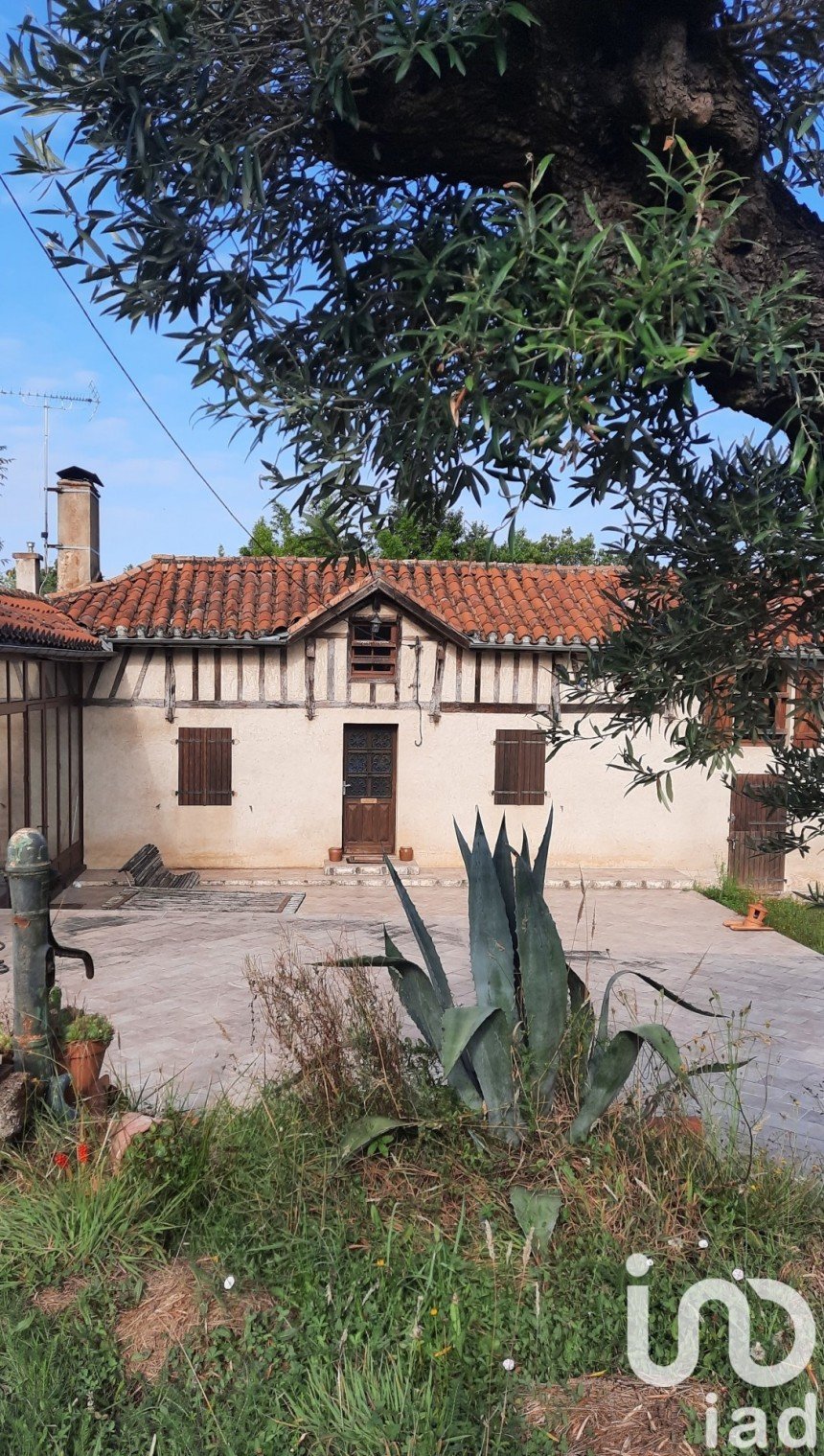 Country house 9 rooms of 143 m² in Bernède (32400)