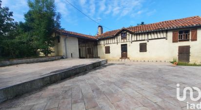 Maison de campagne 9 pièces de 143 m² à Bernède (32400)