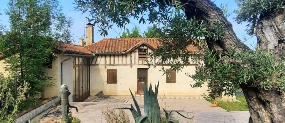 Country house 9 rooms of 143 m² in Bernède (32400)