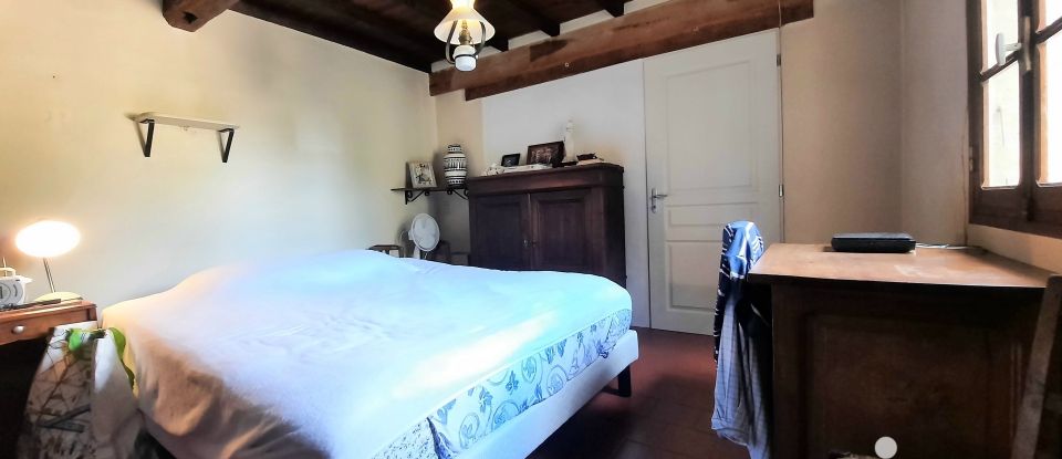 Country house 9 rooms of 143 m² in Bernède (32400)