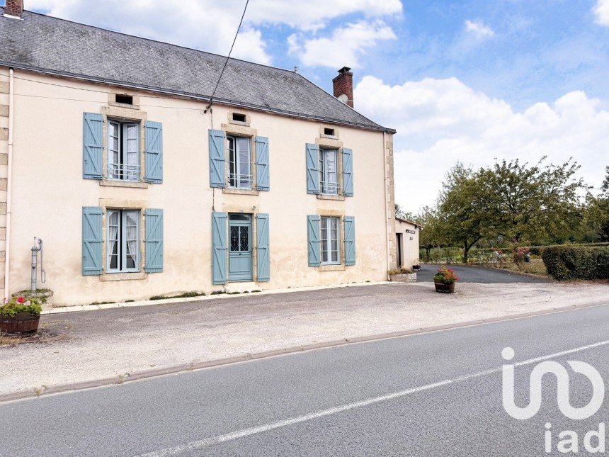 Maison traditionnelle 6 pièces de 194 m² à La Tardière (85120)