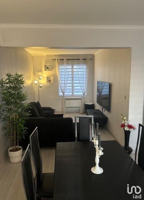 Apartment 3 rooms of 64 m² in Sainte-Geneviève-des-Bois (91700)