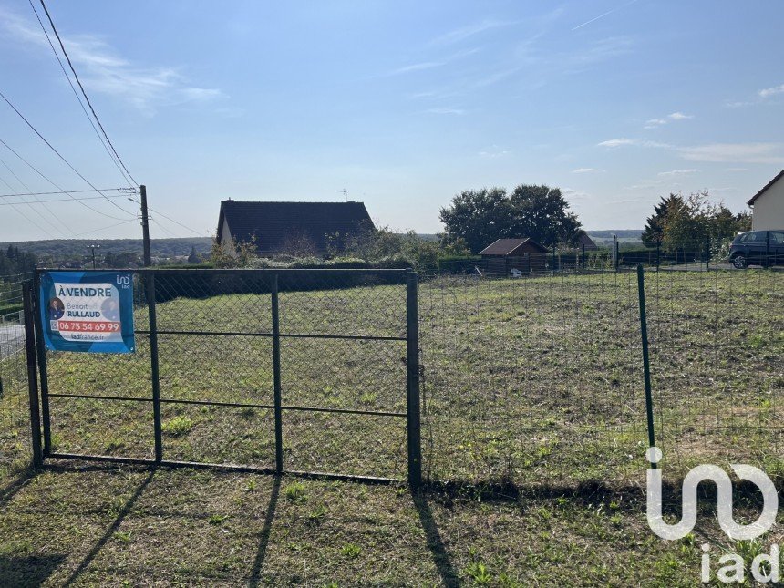 Land of 741 m² in Le Pont-Chrétien-Chabenet (36800)