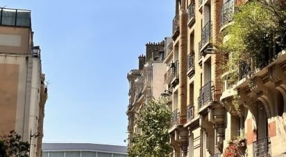 Apartment 2 rooms of 49 m² in Paris (75015)