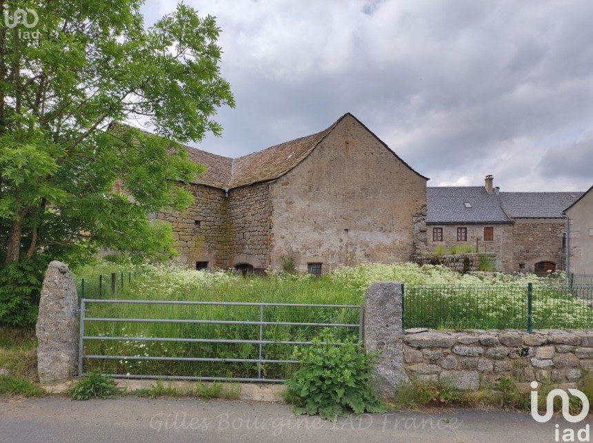 House 2 rooms of 130 m² in Aumont-Aubrac (48130)