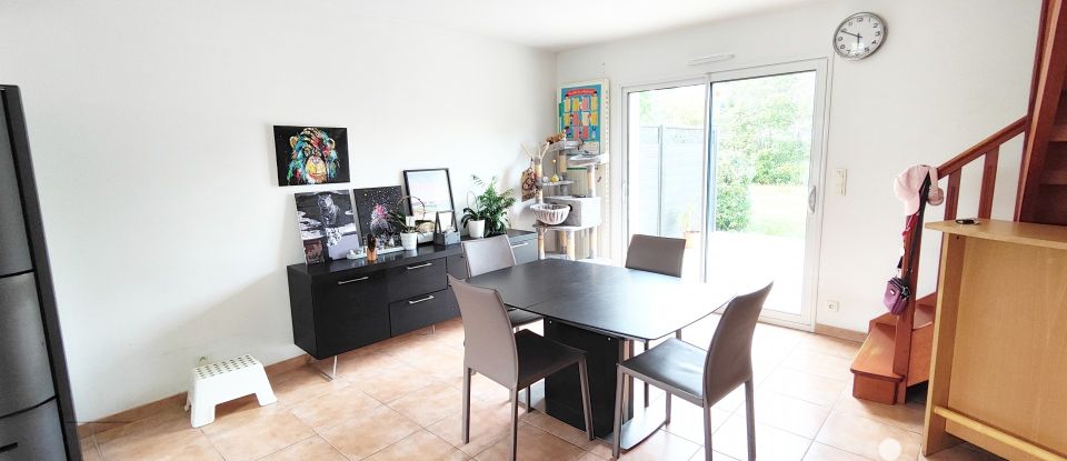 Maison 7 pièces de 130 m² à Romillé (35850)