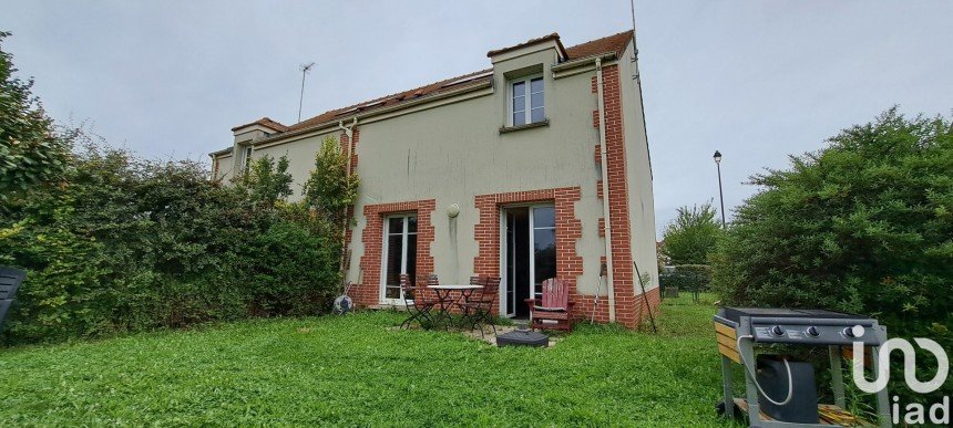 Maison 4 pièces de 83 m² à Chaumont-en-Vexin (60240)