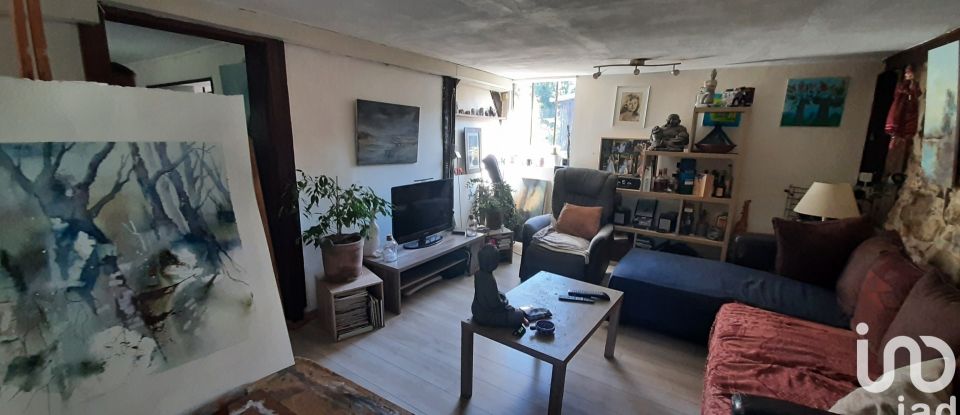 Town house 4 rooms of 95 m² in Le Bec-Hellouin (27800)