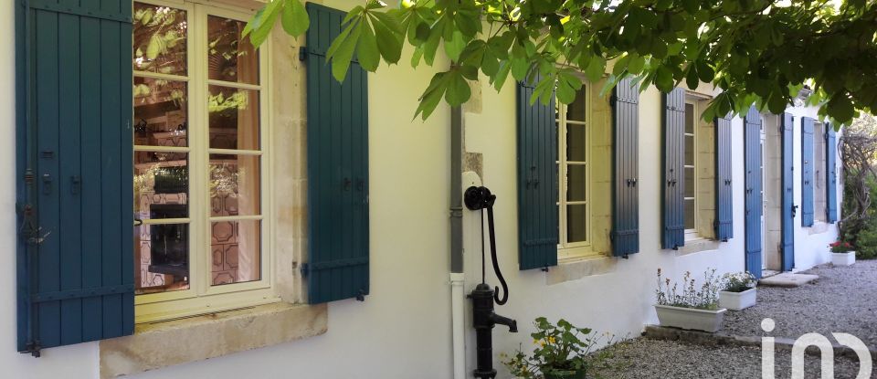 Maison traditionnelle 6 pièces de 180 m² à Marans (17230)