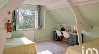 Traditional house 7 rooms of 193 m² in Saint-Apollinaire (21850)