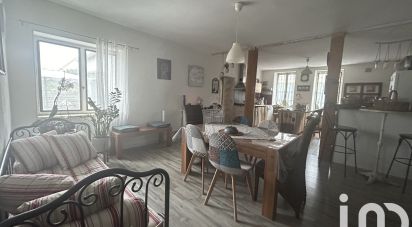 House 5 rooms of 153 m² in Bézenet (03170)