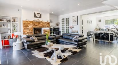 Maison 5 pièces de 208 m² à Aubagne (13400)