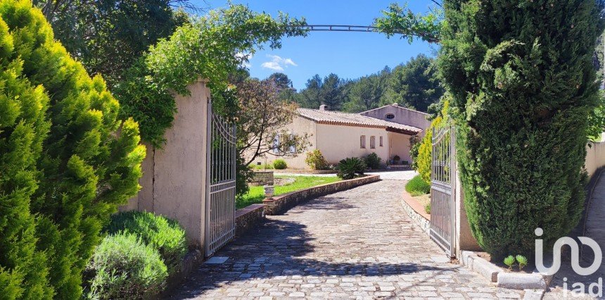 Maison traditionnelle 5 pièces de 178 m² à La Valette-du-Var (83160)