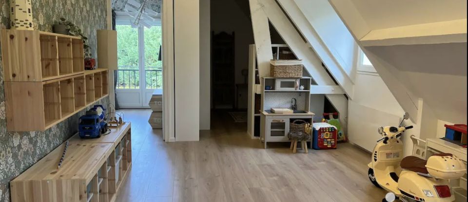 Maison 6 pièces de 187 m² à Maule (78580)